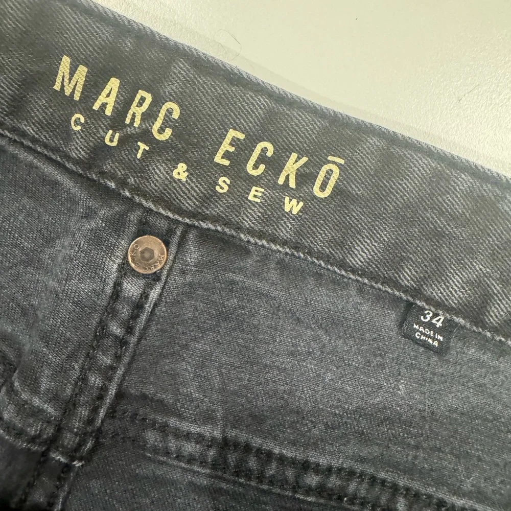Men's Black Distressed Marc Ecko Jeans Cut & Sew - Picture 4 of 9